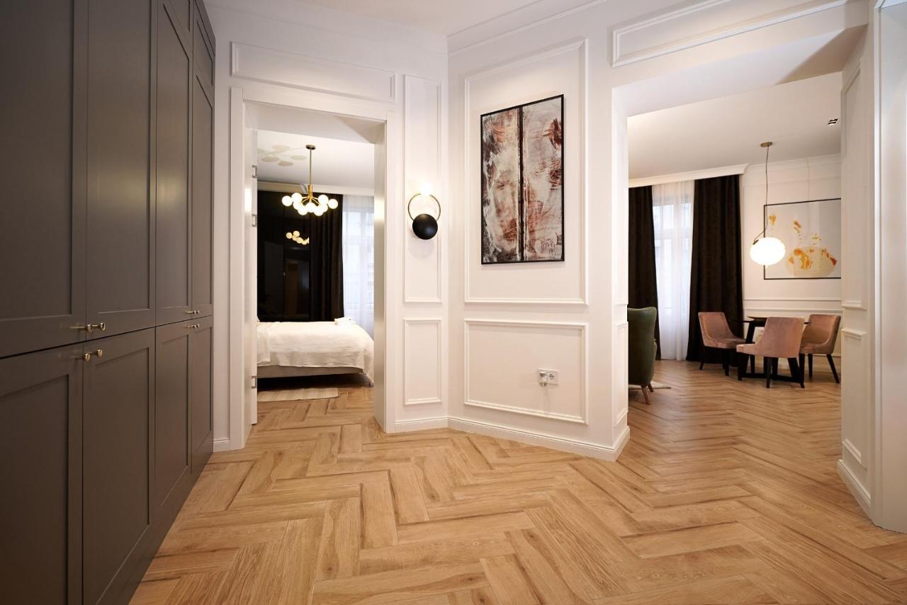 Luxury Apartments Donostia & Iruna Belgrado Buitenkant foto